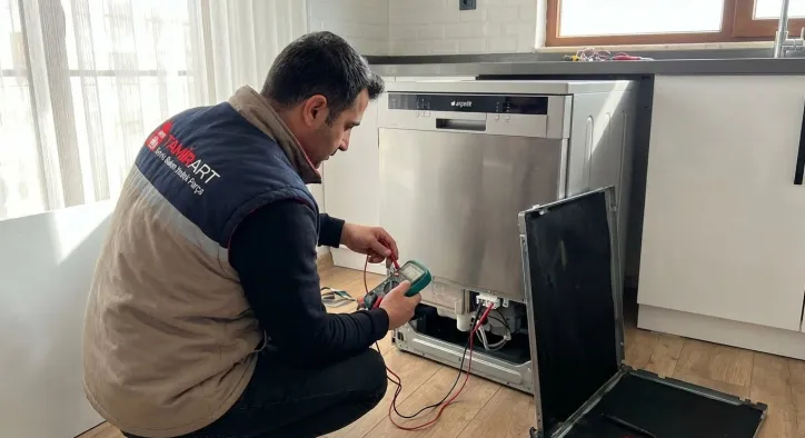 Arçelik Bulaşık Makinesi Servisi: Teknik Arıza Analizi ve Profesyonel Müdahale Rehberi