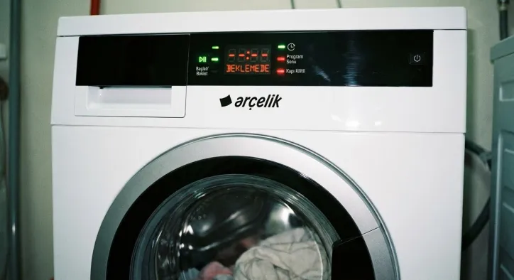 Arçelik Çamaşır Makinesi Yıkamaya Geçmiyor: Nedenleri ve Çözüm Yolları